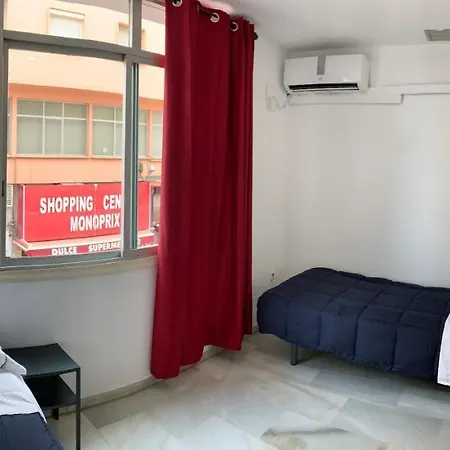 Sunny Plaza La Nogalera Торремолинос