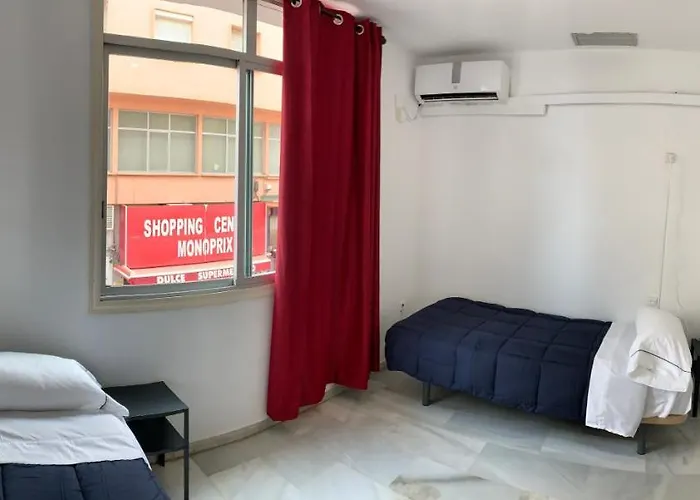 Sunny Plaza La Nogalera Торремолінос